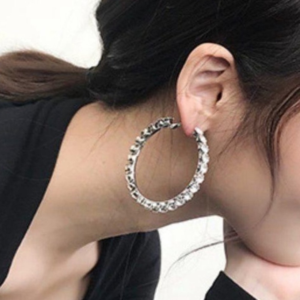 NEW 18K White Gold Round Diamond Hoop Earrings - Picture 6 of 6